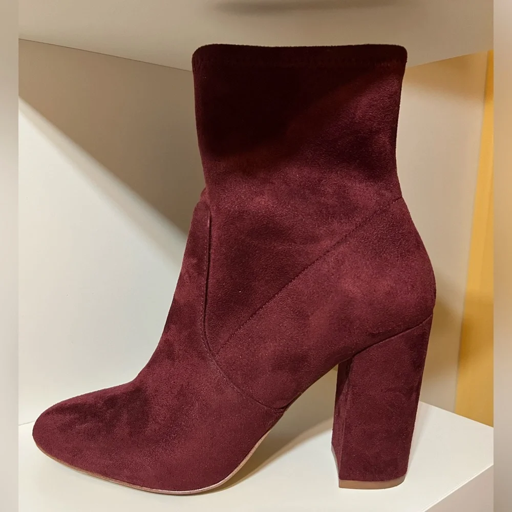 Heeled boots - Picture 4 of 10